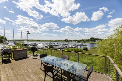 $4,950,000 | 43 Avondale Road, Westerly, RI 02891