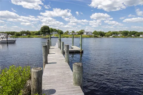 $4,950,000 | 43 Avondale Road, Westerly, RI 02891