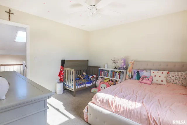 $284,000 | 1604 El Camino Drive, Pekin, IL 61554