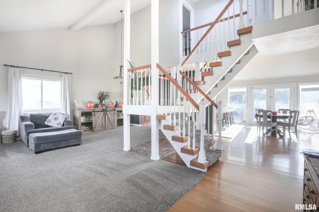 $284,000 | 1604 El Camino Drive, Pekin, IL 61554