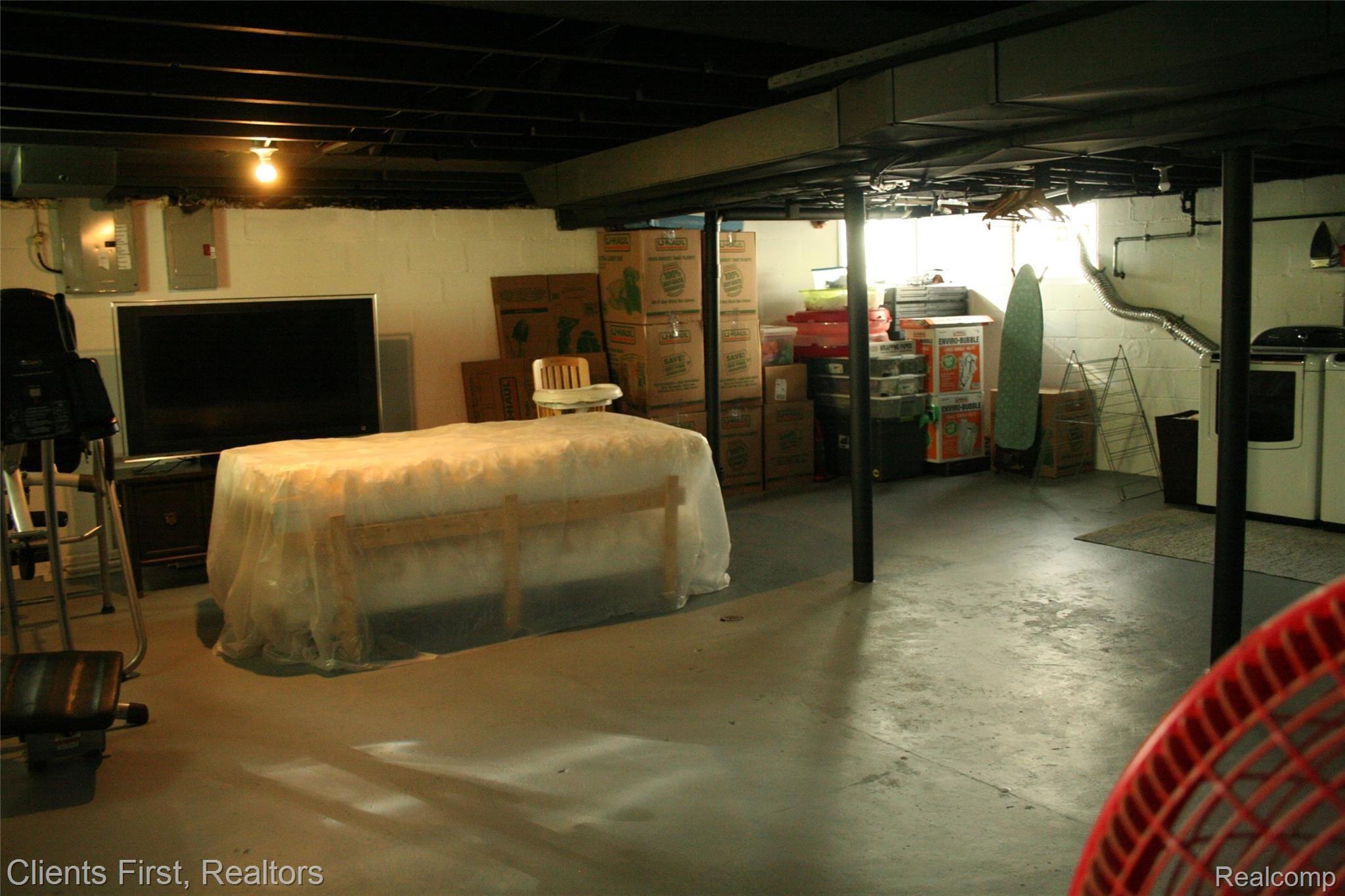 35205 Chestnut Street Wayne, MI 48184 - Photo 48 of 55 IMG_7494.JPG