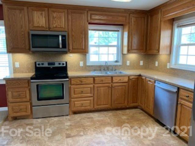 119 Enola Road Morganton, NC 28655 - Photo 11 of 21 Gallery Image 11