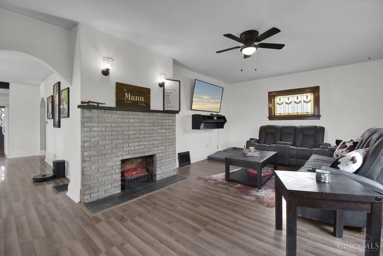 5159 West Kemper Road Cincinnati, OH 45252 - Photo 4 of 30 Gallery Image 4