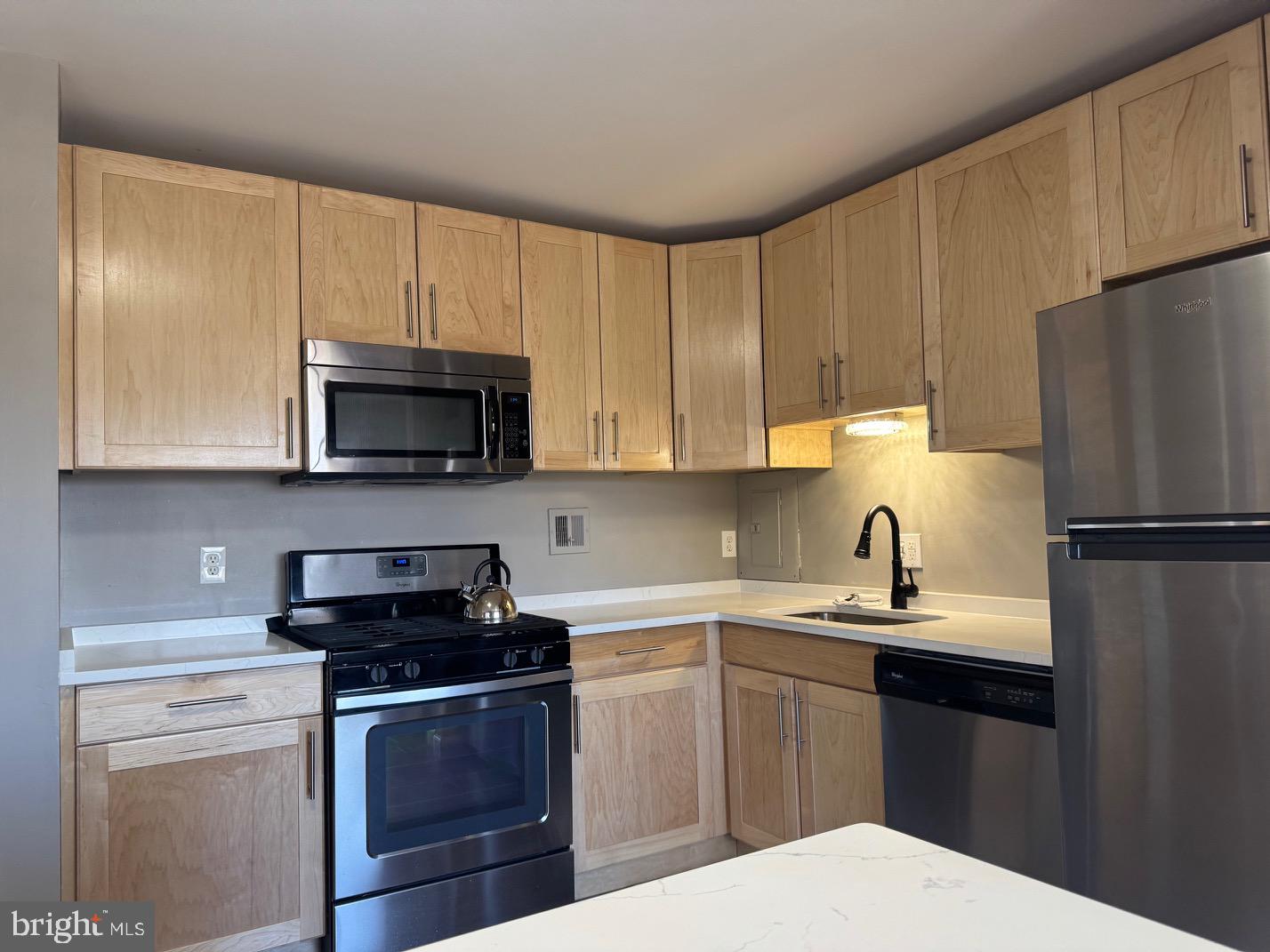8830 Piney Branch Road, Unit 803 Silver Spring, MD 20903 - Photo 21 of 47 Gallery Image 21