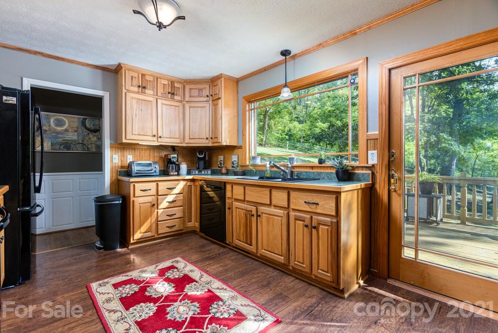 33 Beaver Valley Road Asheville, NC 28804 - Photo 13 of 36 Gallery Image 13