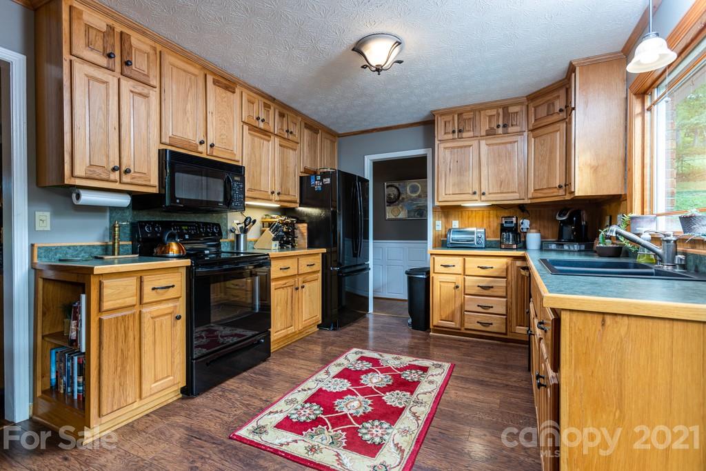 33 Beaver Valley Road Asheville, NC 28804 - Photo 15 of 36 Gallery Image 15