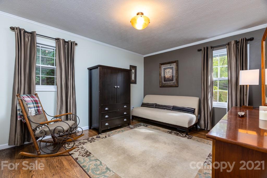 33 Beaver Valley Road Asheville, NC 28804 - Photo 18 of 36 Gallery Image 18