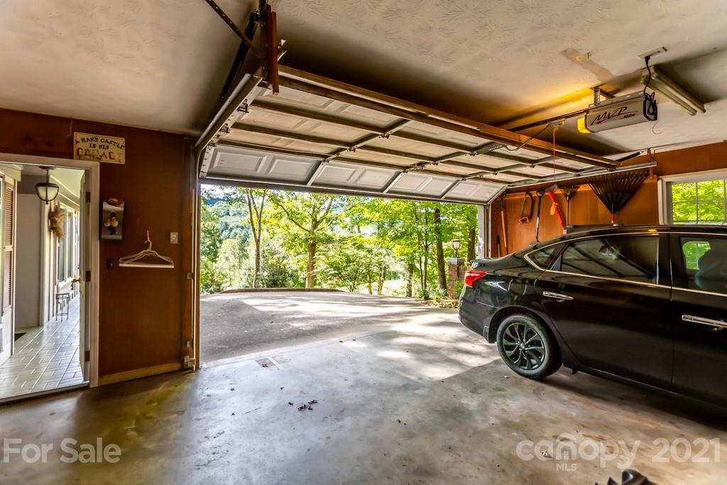 33 Beaver Valley Road Asheville, NC 28804 - Photo 34 of 36 Gallery Image 34