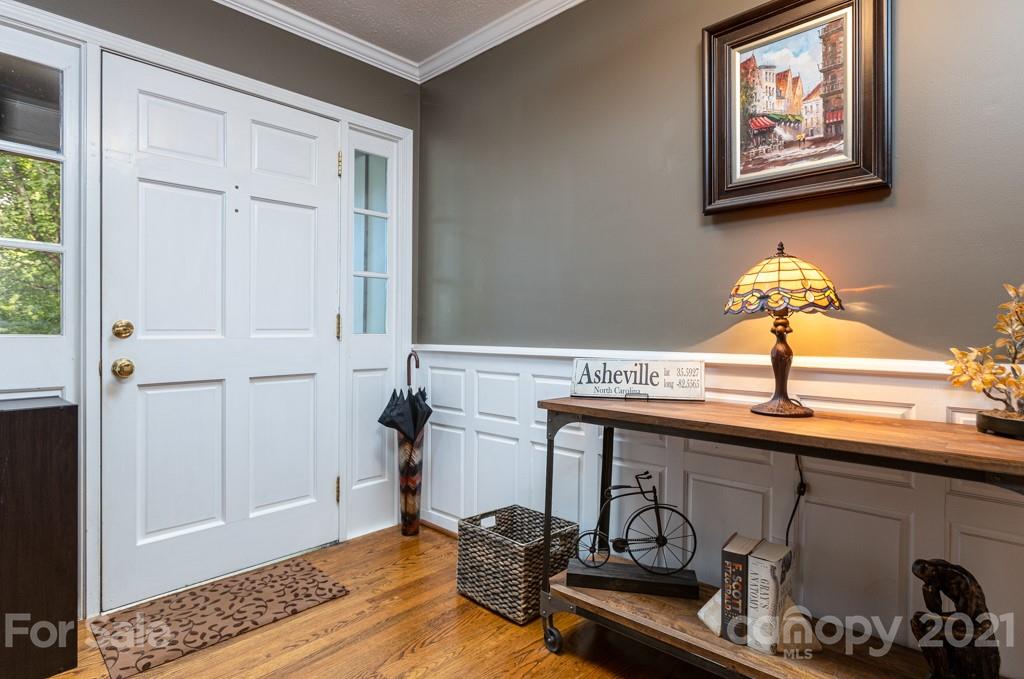 33 Beaver Valley Road Asheville, NC 28804 - Photo 6 of 36 Gallery Image 6