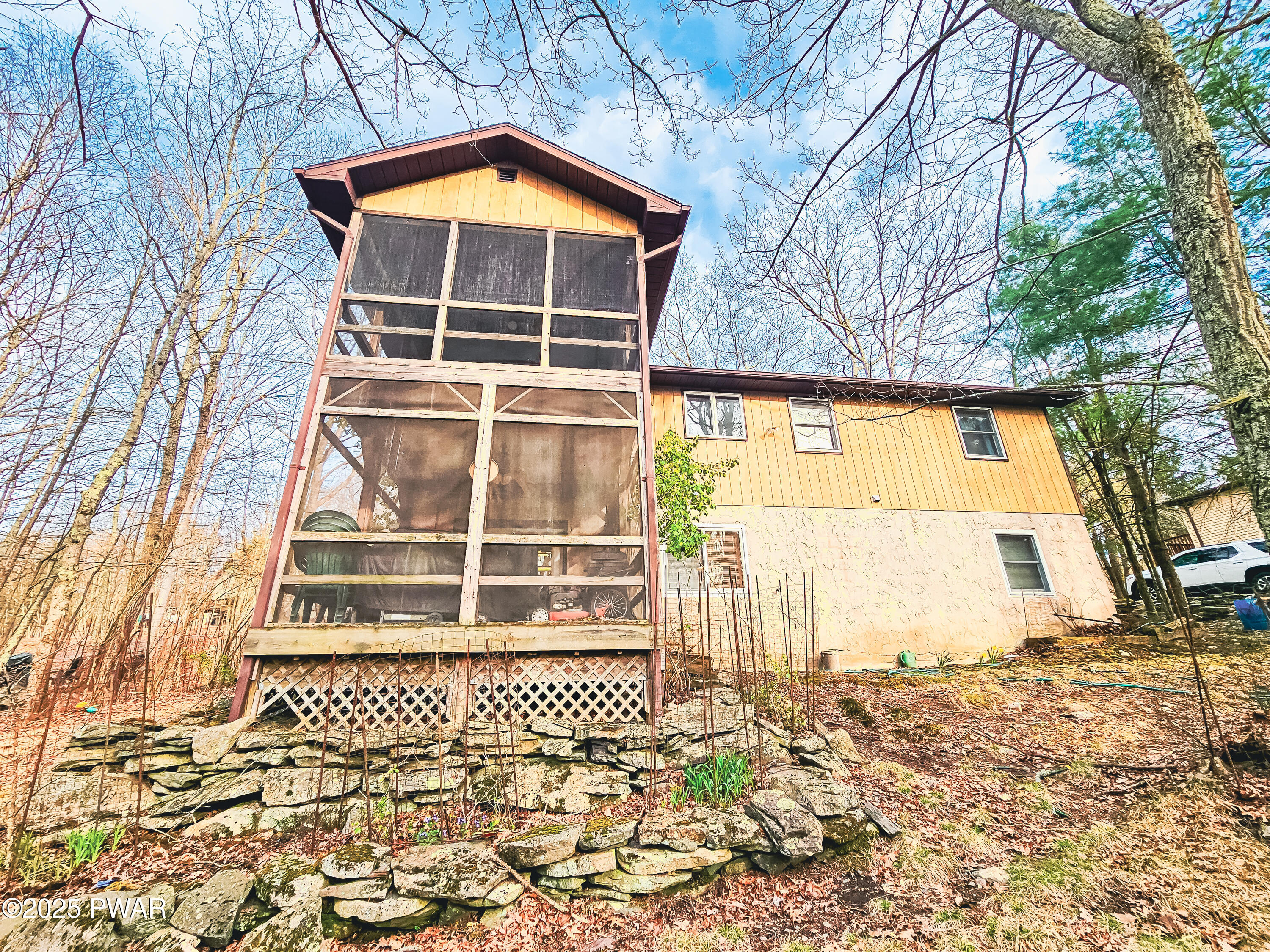 133 Pebble Rock Road Lackawaxen, PA 18435 - Photo 2 of 37