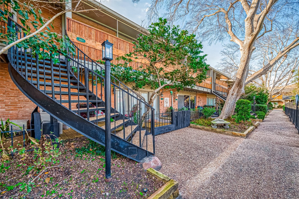 3934 West Alabama Street, Unit 4 Houston, TX 77027 - Photo 15 of 16