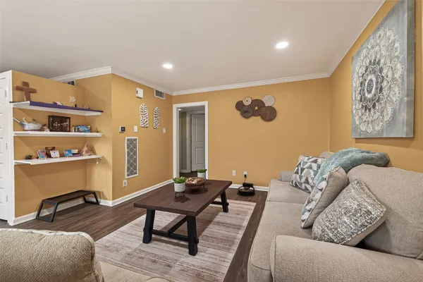$1,800 | 3934 West Alabama Street, Unit 4, Houston, TX 77027