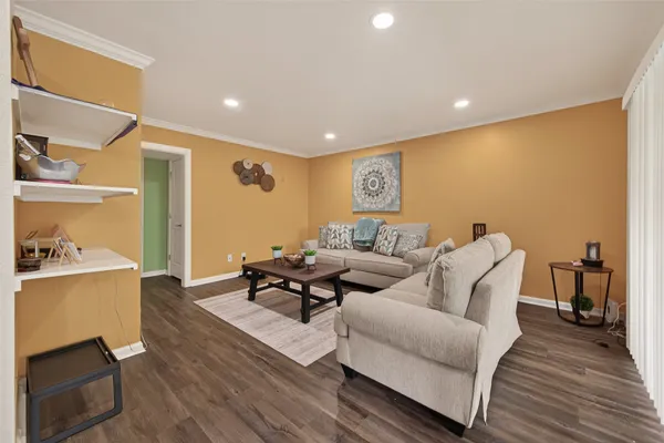 $1,800 | 3934 West Alabama Street, Unit 4, Houston, TX 77027