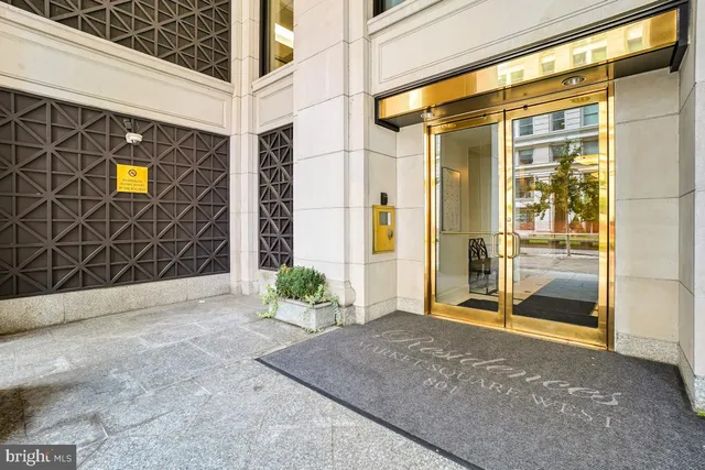 $449,000 | 801 Pennsylvania Avenue Northwest, Unit PH06, Washington, DC 20004