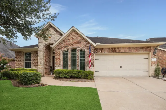 $434,900 | 8143 Black Percher Street, Conroe, TX 77385