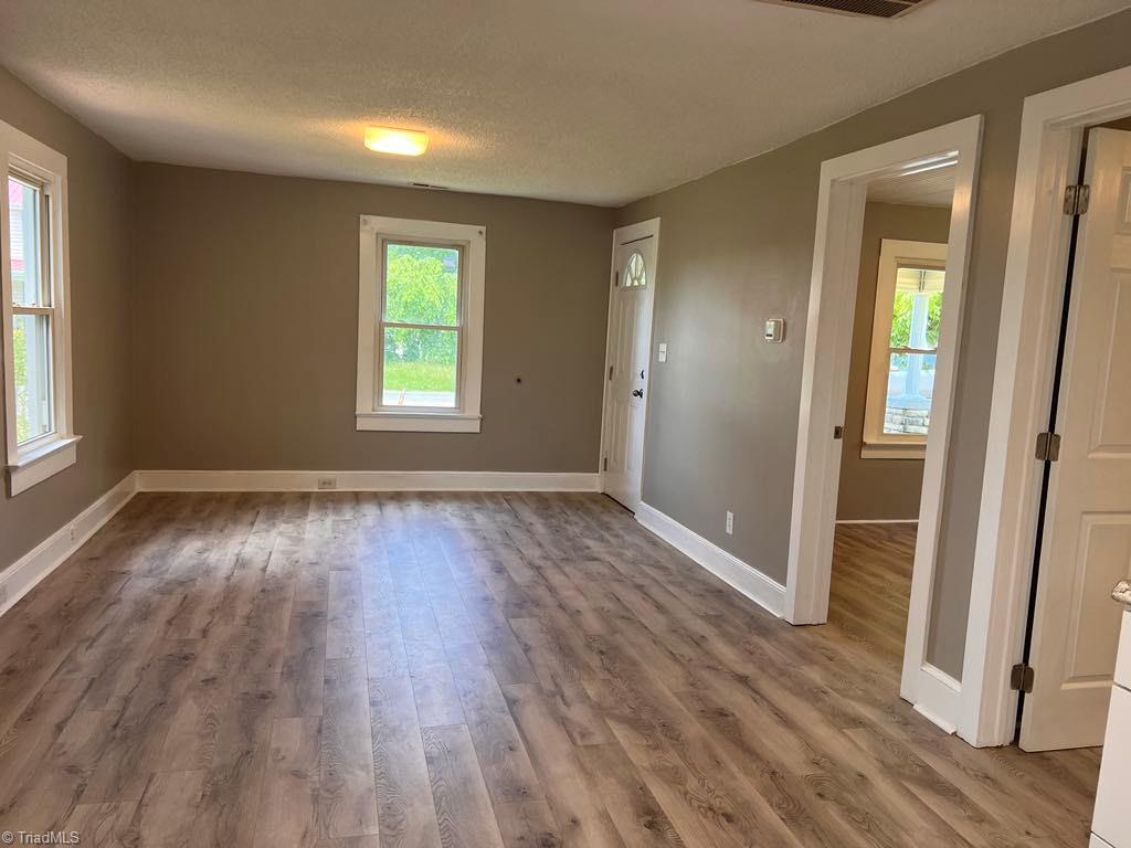 320 East Dalton Road King, NC 27021 - Photo 3 of 12 Gallery Image 3