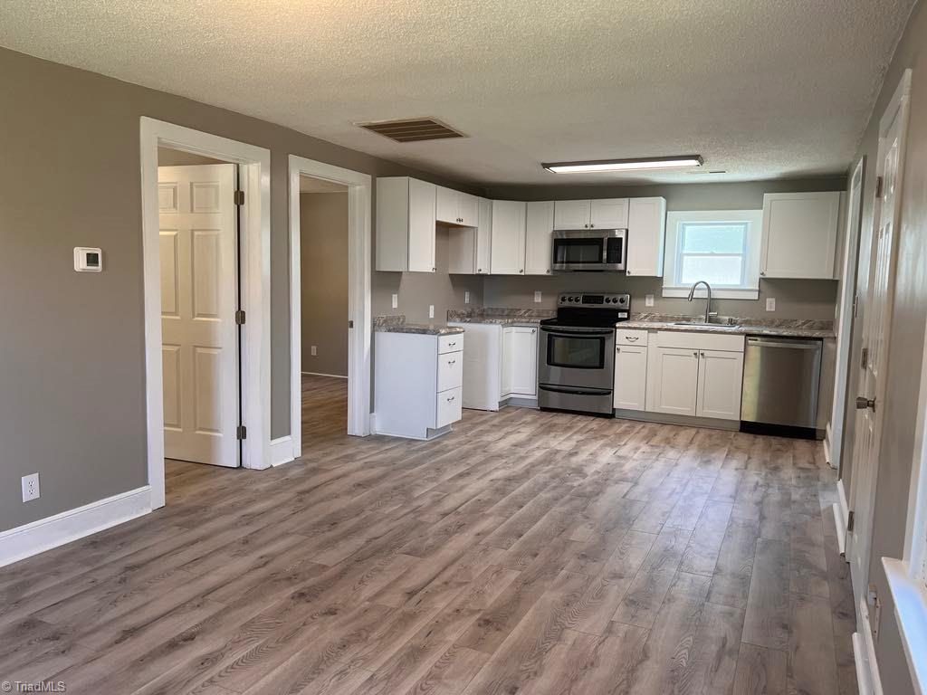320 East Dalton Road King, NC 27021 - Photo 6 of 12 Gallery Image 6