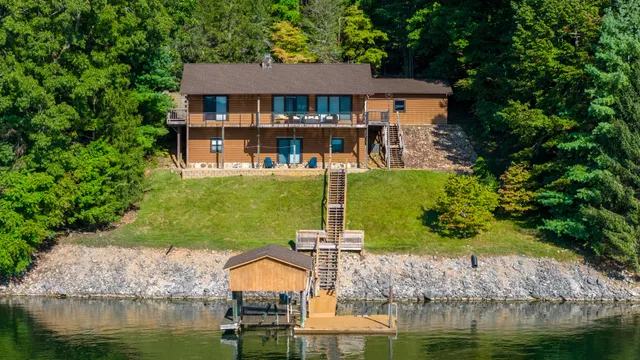 $677,000 | 1196 Buzzard Roost Road, Spring City, TN 37381