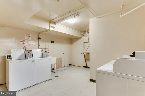 $1,750 | 26 Canterbury Square, Unit 202, Alexandria, VA 22304