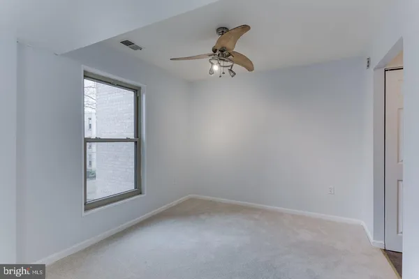 $1,750 | 26 Canterbury Square, Unit 202, Alexandria, VA 22304