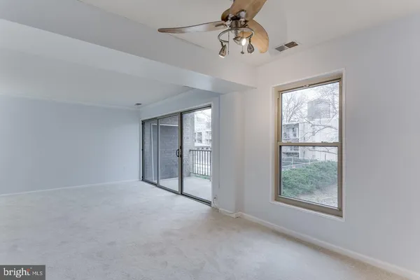 $1,750 | 26 Canterbury Square, Unit 202, Alexandria, VA 22304