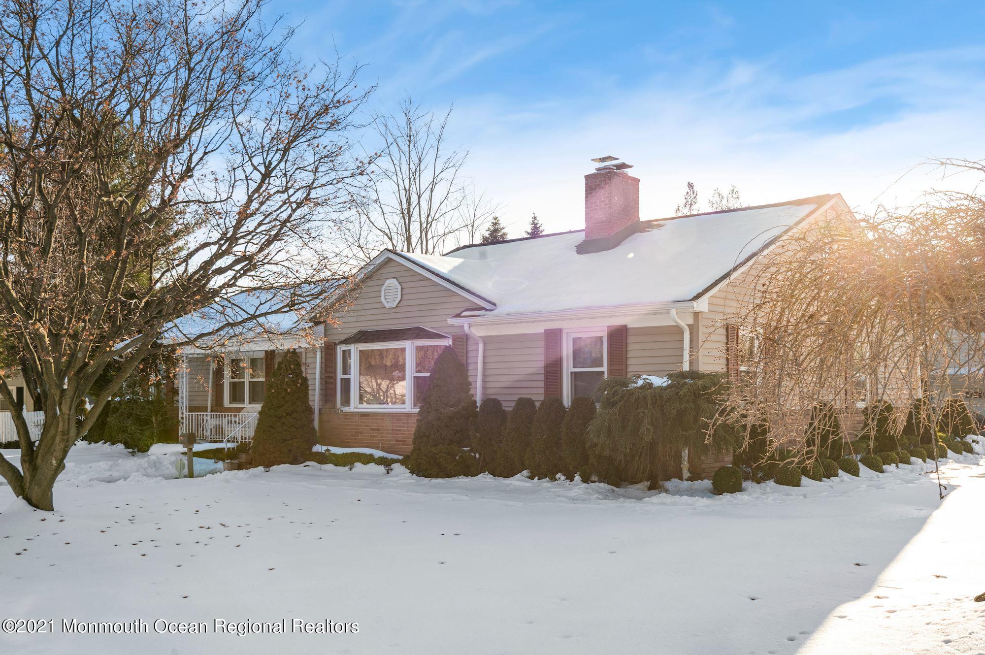 45 SilverWhite Road Little Silver, NJ 07739 - Photo 1 of 40 008_45_SilverWhite_Rd_321944_601986