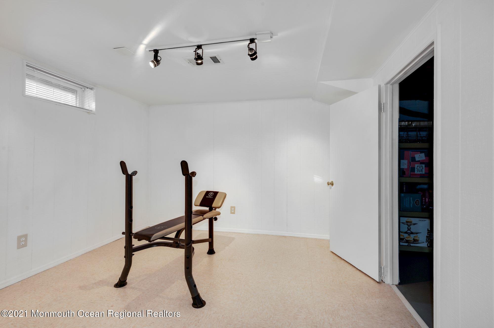45 SilverWhite Road Little Silver, NJ 07739 - Photo 22 of 40 031_45_SilverWhite_Rd_321944_601986