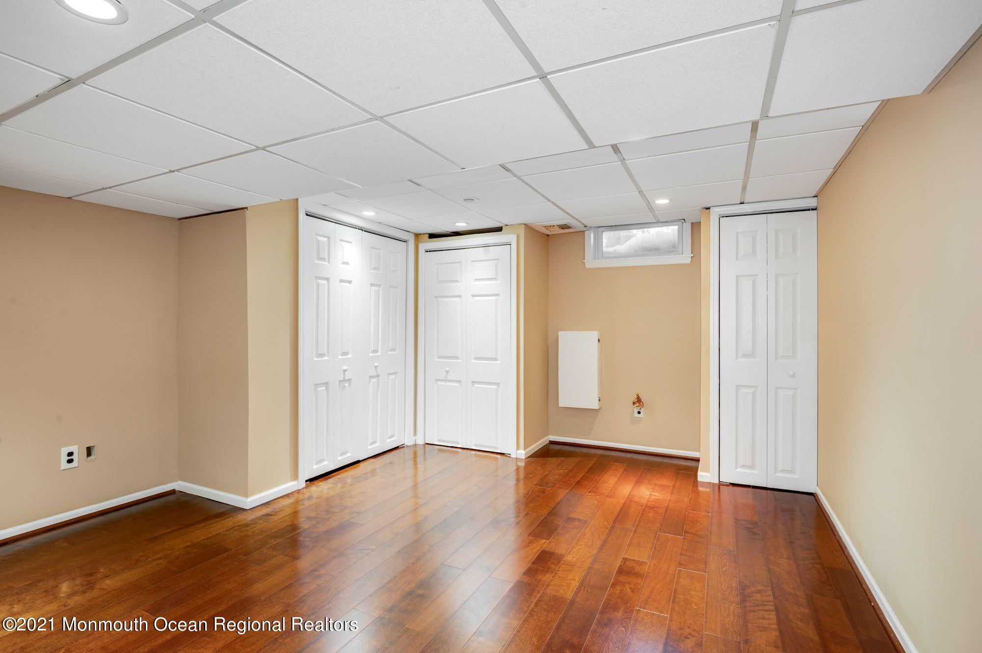 45 SilverWhite Road Little Silver, NJ 07739 - Photo 29 of 40 034_45_SilverWhite_Rd_321944_601986
