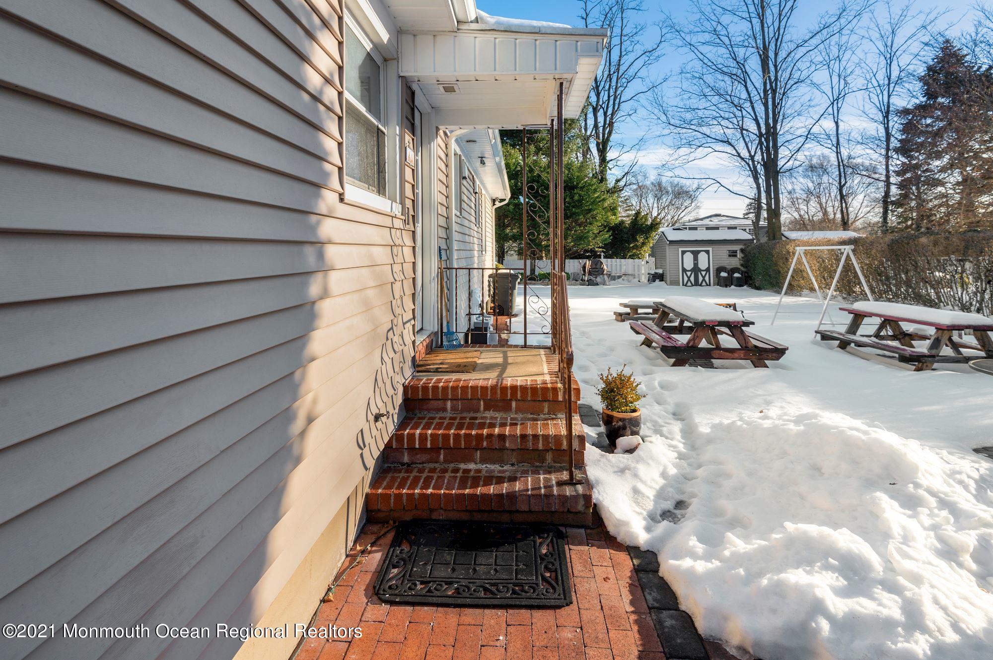 45 SilverWhite Road Little Silver, NJ 07739 - Photo 34 of 40 038_45_SilverWhite_Rd_321944_601986