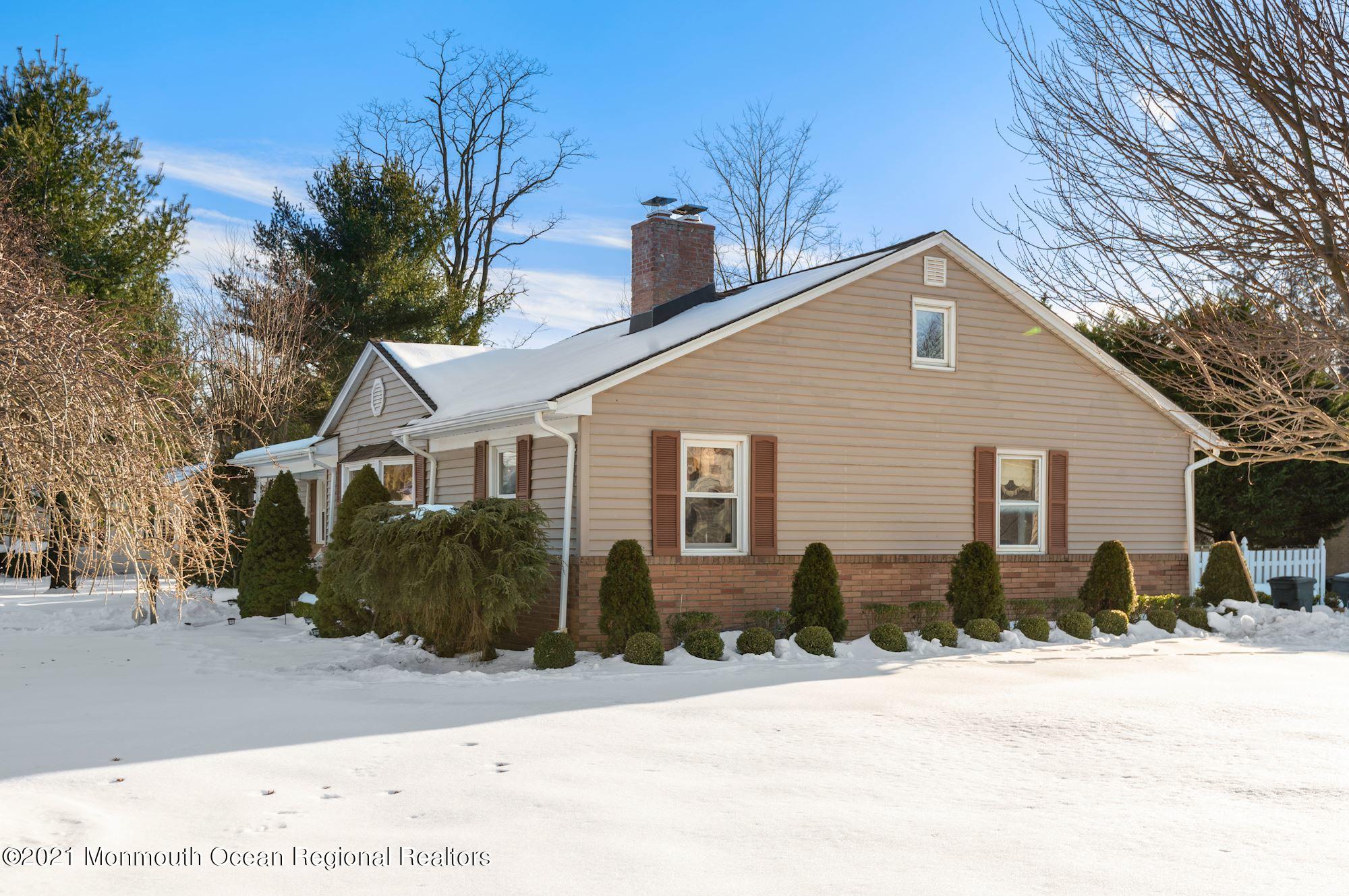 45 SilverWhite Road Little Silver, NJ 07739 - Photo 35 of 40 037_45_SilverWhite_Rd_321944_601986