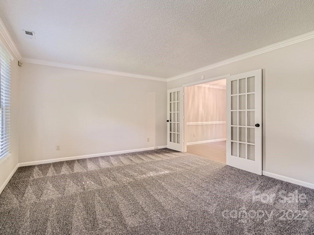 7400 Trotter Road Charlotte, NC 28216 - Photo 5 of 30 Gallery Image 5