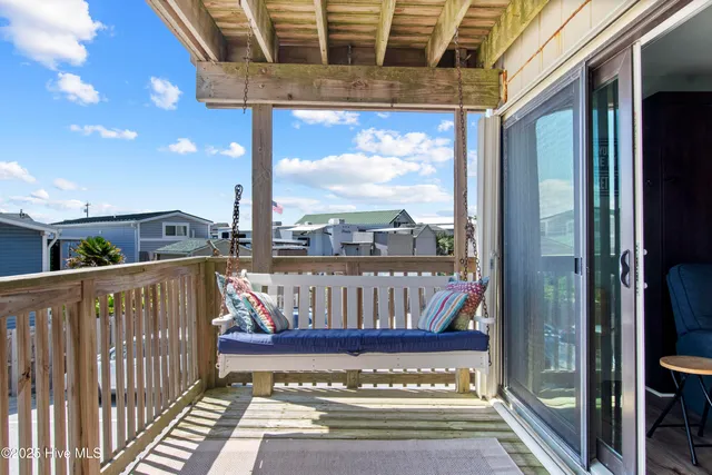 $299,900 | 9100 Reed Drive, Unit 2107, Emerald Isle, NC 28594