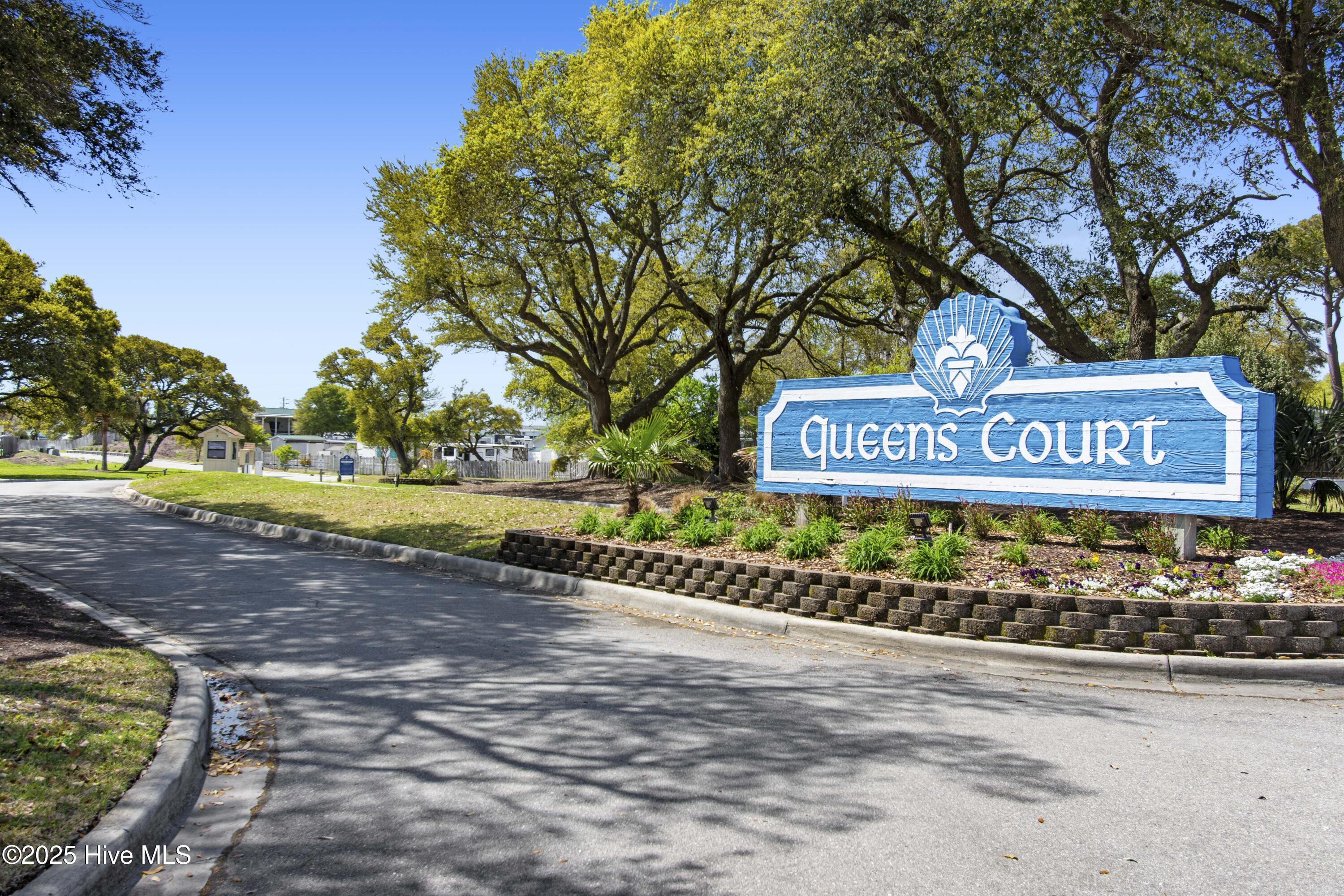 9100 Reed Drive, Unit 2107 Emerald Isle, NC 28594 - Photo 52 of 65 QueensCourt-001