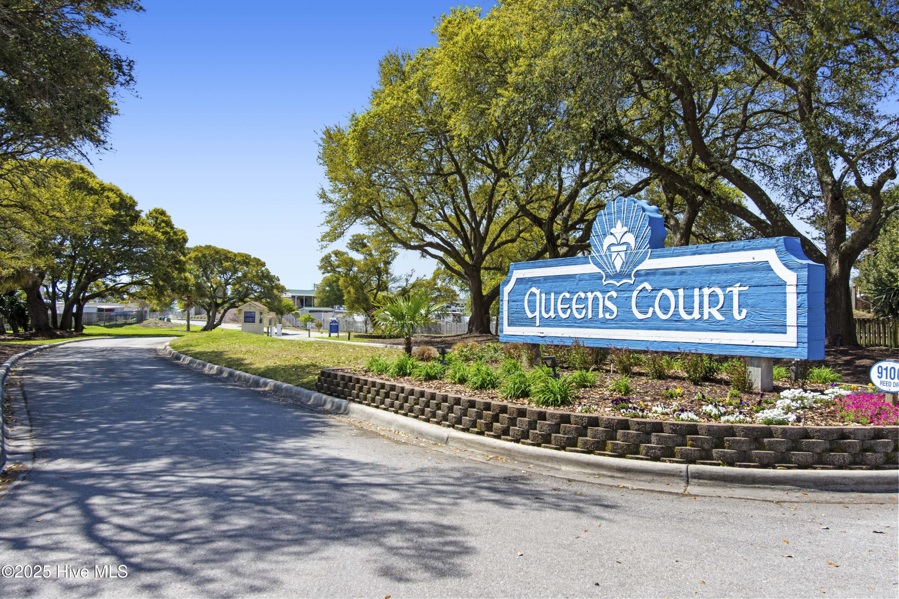 9100 Reed Drive, Unit 2107 Emerald Isle, NC 28594 - Photo 53 of 65 QueensCourt-002