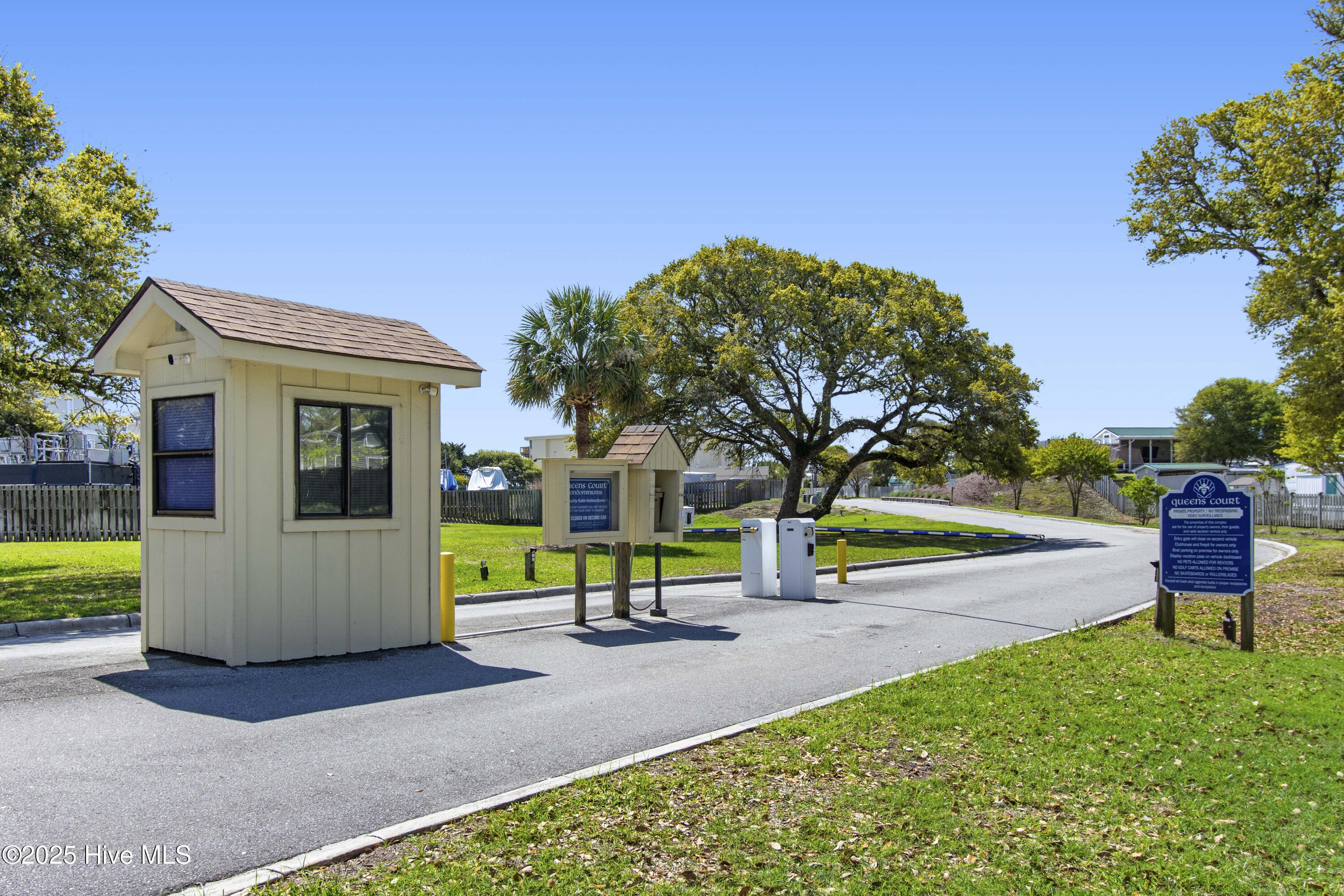 9100 Reed Drive, Unit 2107 Emerald Isle, NC 28594 - Photo 55 of 65 QueensCourt-004