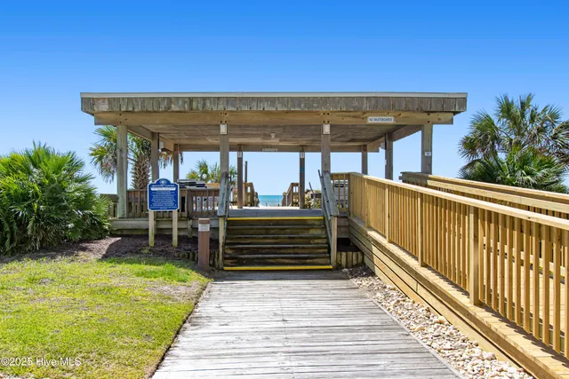 $299,900 | 9100 Reed Drive, Unit 2107, Emerald Isle, NC 28594