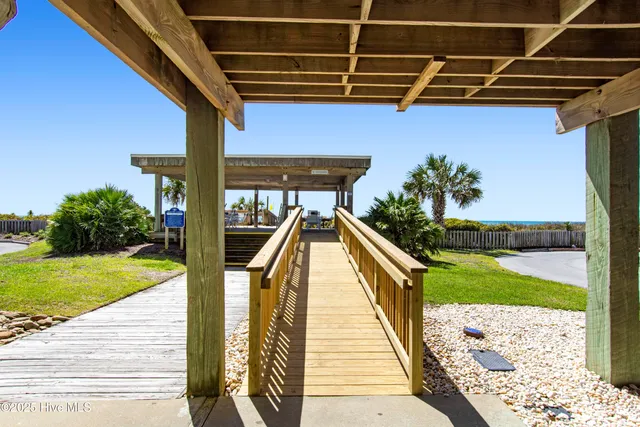 $299,900 | 9100 Reed Drive, Unit 2107, Emerald Isle, NC 28594