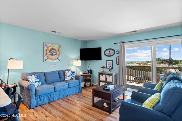 $299,900 | 9100 Reed Drive, Unit 2107, Emerald Isle, NC 28594