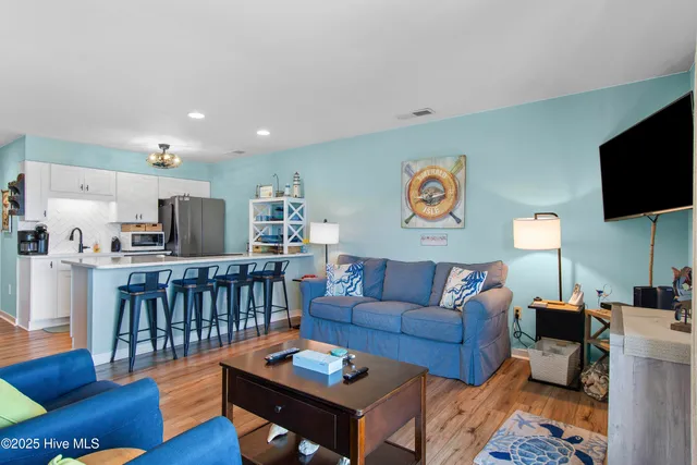 $299,900 | 9100 Reed Drive, Unit 2107, Emerald Isle, NC 28594