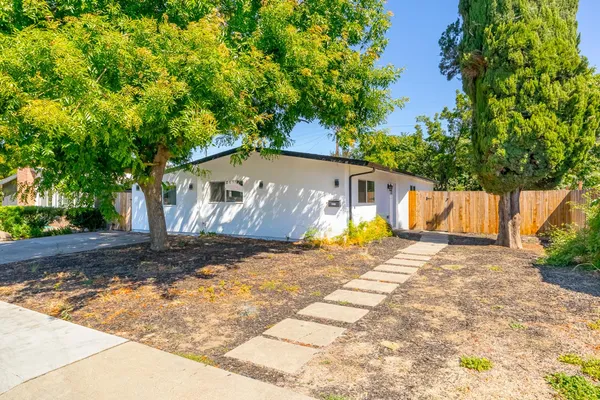 $449,999 | 2323 Del Rio Drive, Stockton, CA 95204