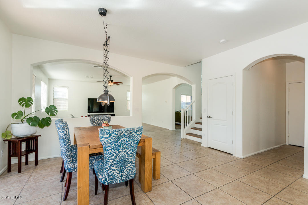 2505 East Ridge Creek Road Phoenix, AZ 85024 - Photo 17 of 50 18-Ridge
