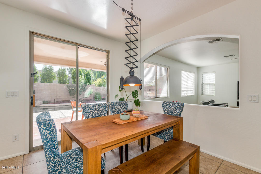 2505 East Ridge Creek Road Phoenix, AZ 85024 - Photo 18 of 50 19-Ridge