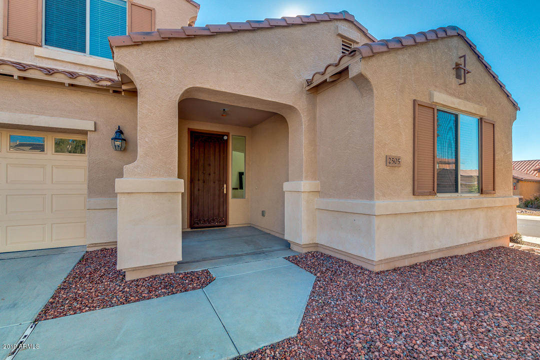 2505 East Ridge Creek Road Phoenix, AZ 85024 - Photo 5 of 50 05-Ridge