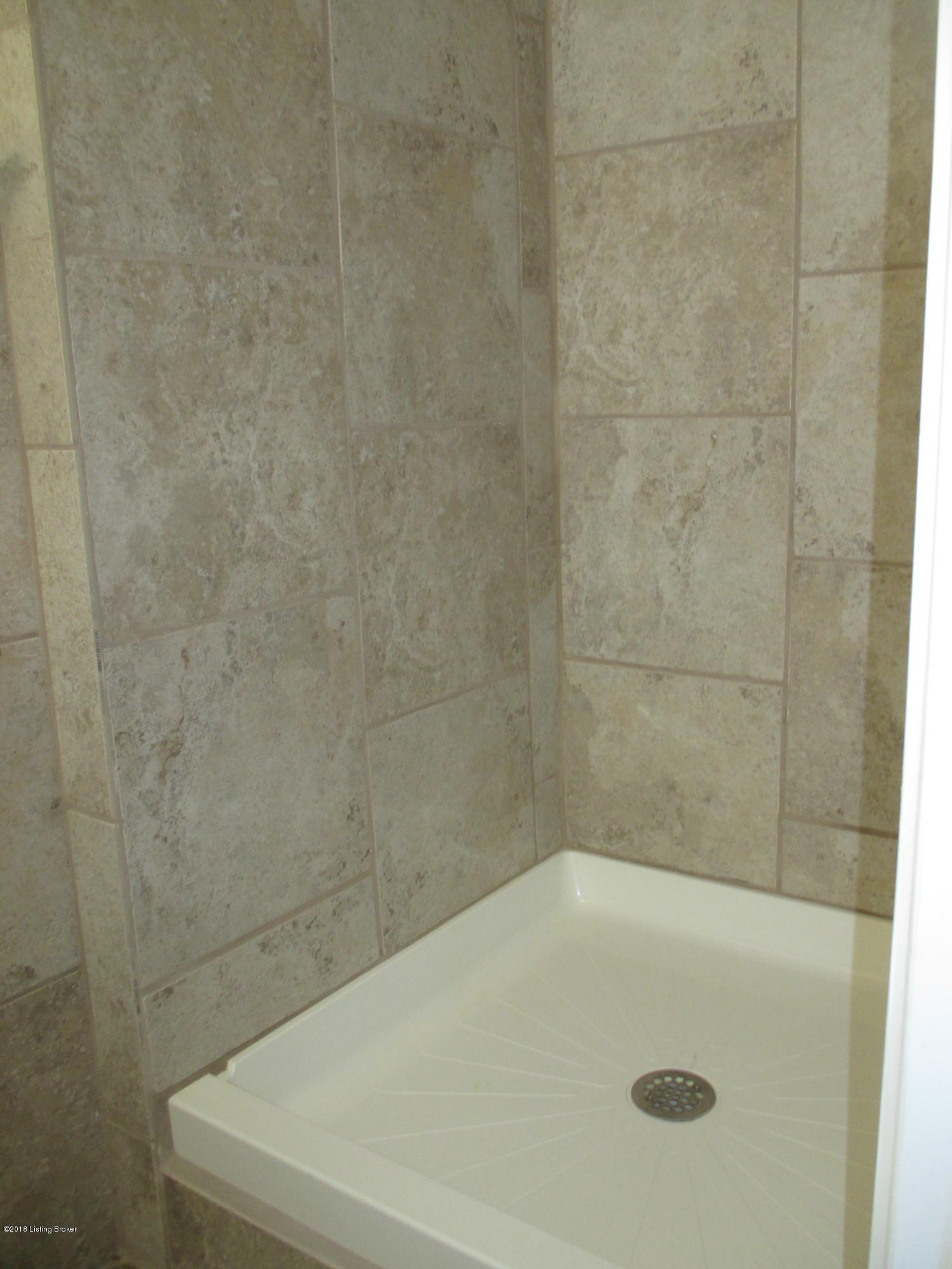 3700 Deckard School Road Radcliff, KY 40160 - Photo 17 of 29 016