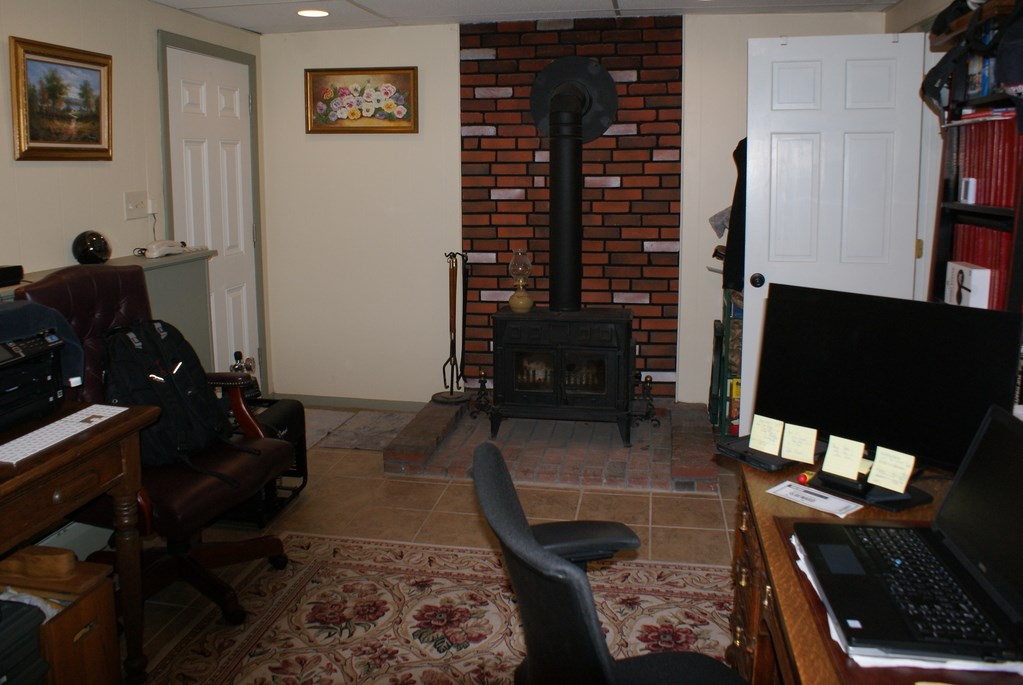 158 Read School House Road Coventry, RI 02816 - Photo 23 of 24 Family Room