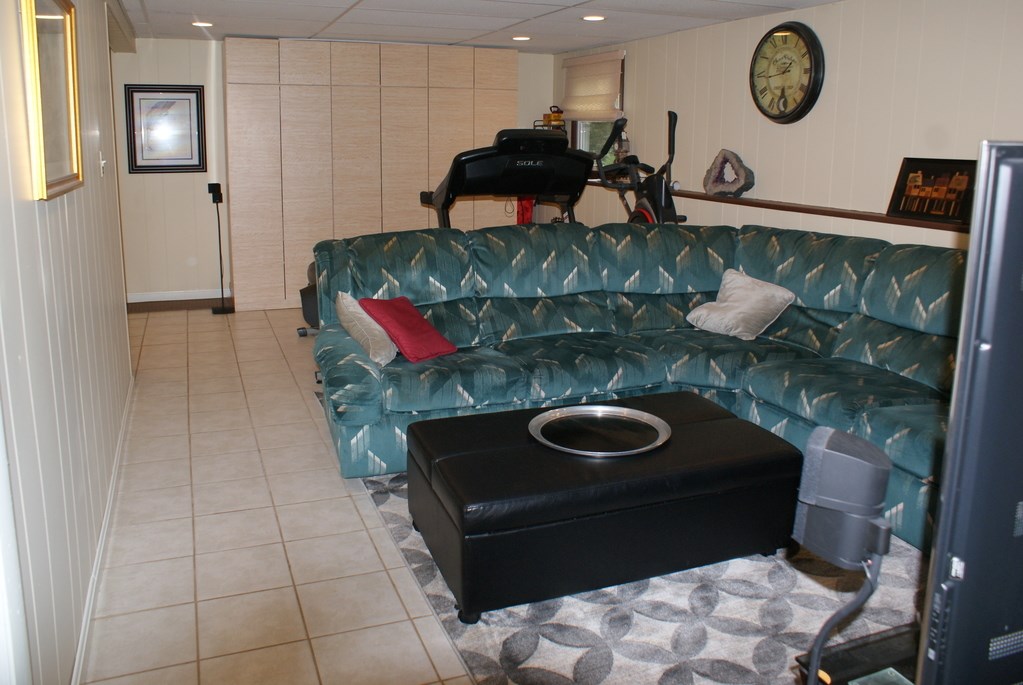 158 Read School House Road Coventry, RI 02816 - Photo 24 of 24 Family Room