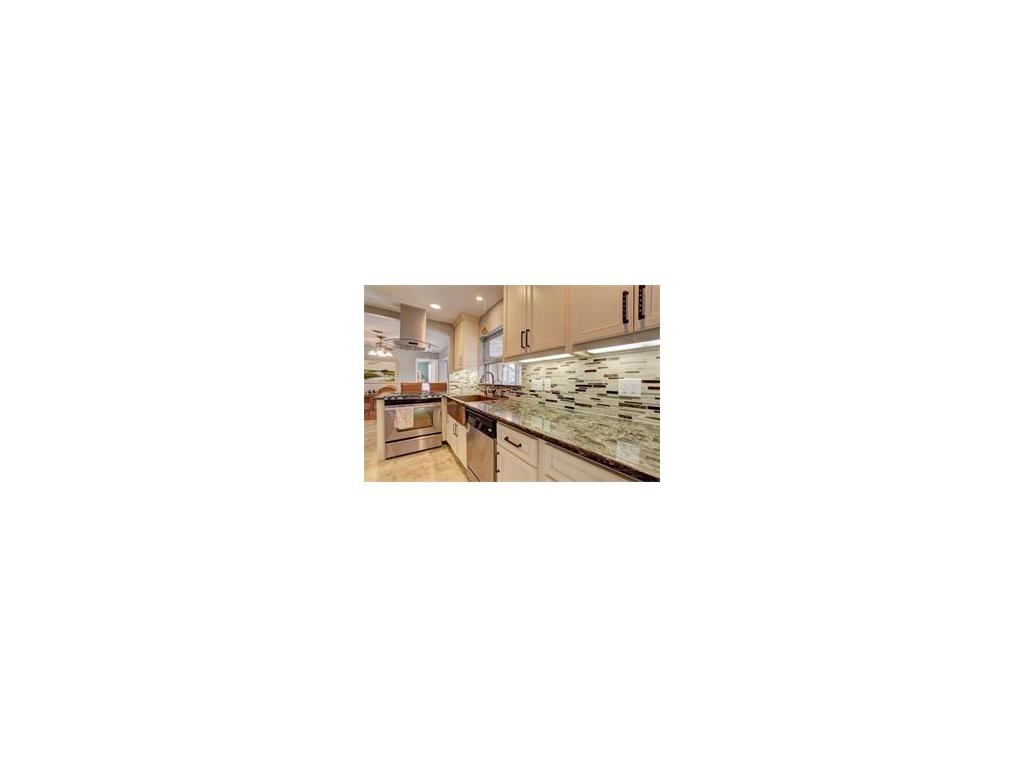286 Holly Road Vero Beach, FL 32963 - Photo 13 of 33 Gallery Image 13