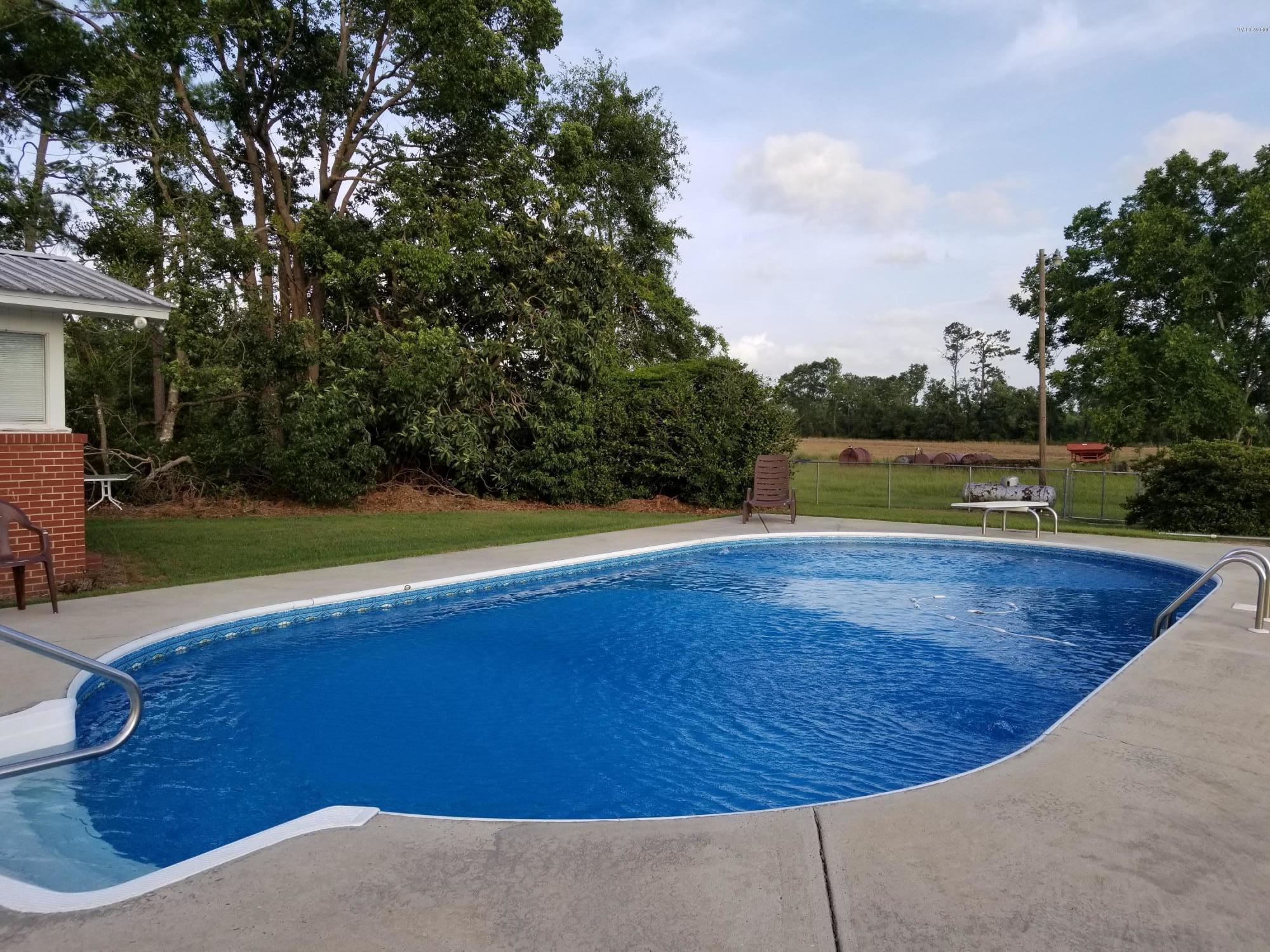 5327 River Road Bascom, FL 32423 - Photo 4 of 45