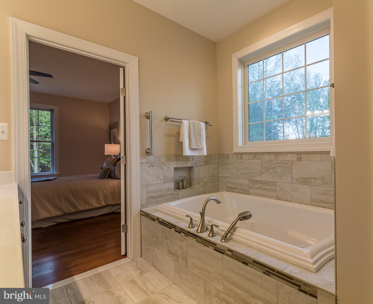 13875 Waverly Point Road Newburg, MD 20664 - Photo 11 of 25 Bath (Master)