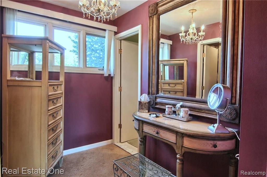 31135 Country Ridge Circle Farmington Hills, MI 48331 - Photo 24 of 37